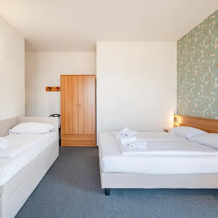 Hotel Al Castello Torri Del Benaco Buitenkant foto