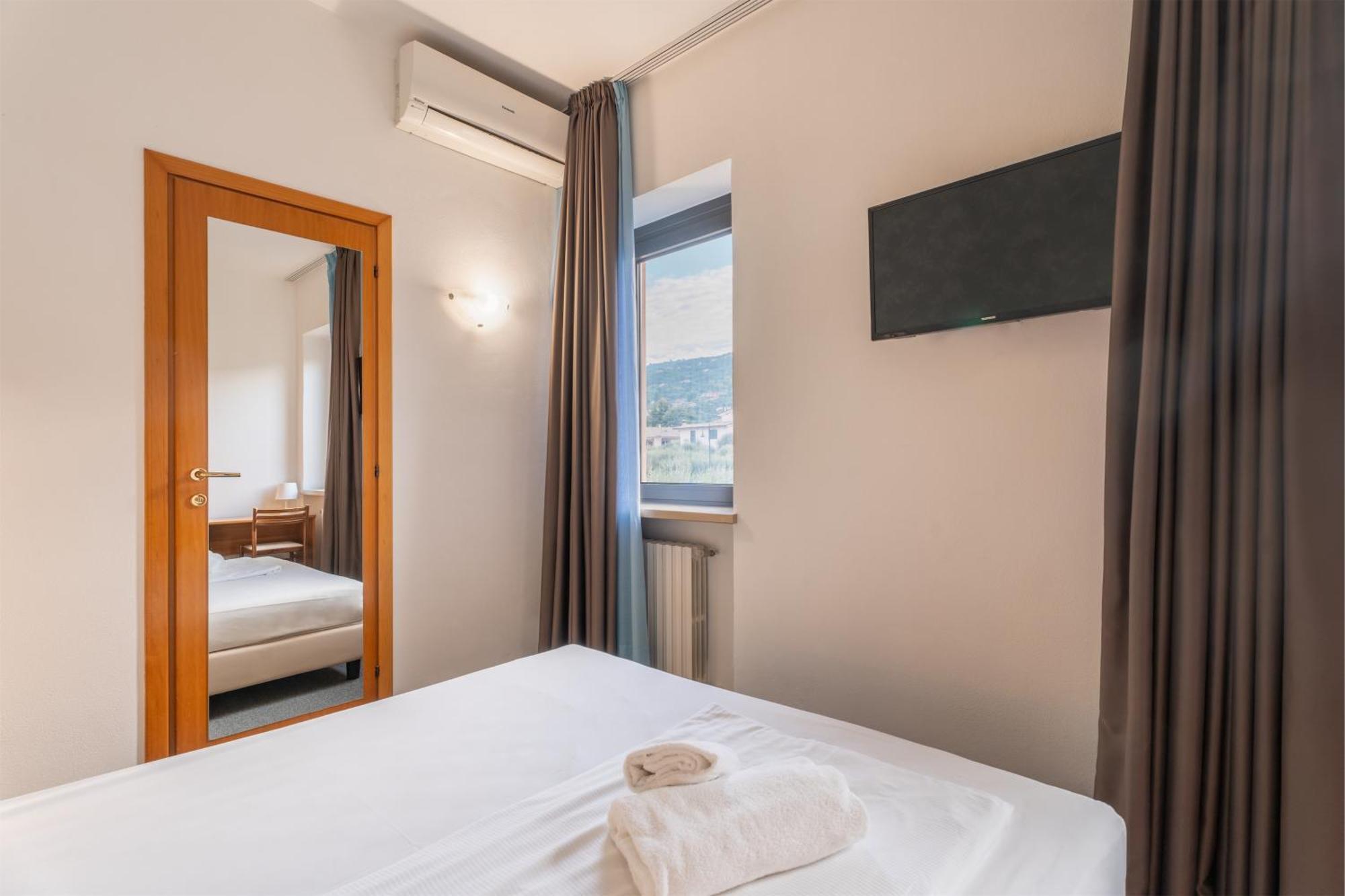 Al Castello Hotel Torri Del Benaco