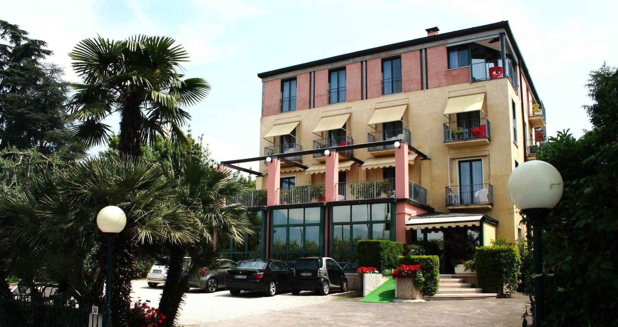 Al Castello Torri Del Benaco